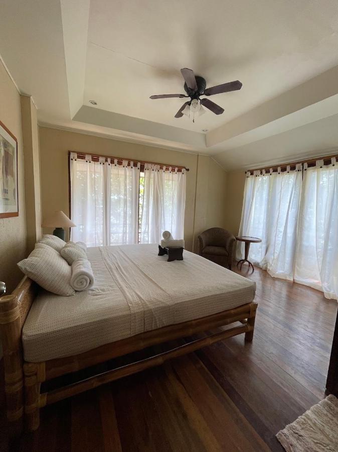 Casita Ysabel Bed & Breakfast Batangas Exterior photo