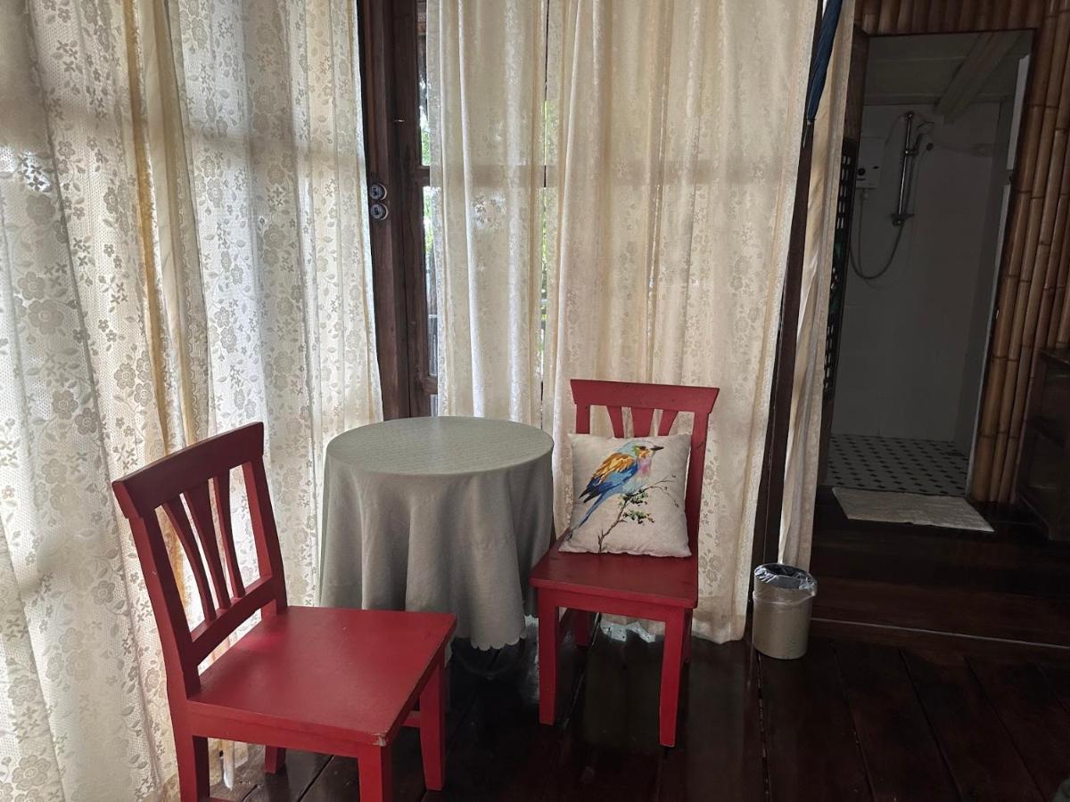 Casita Ysabel Bed & Breakfast Batangas Exterior photo